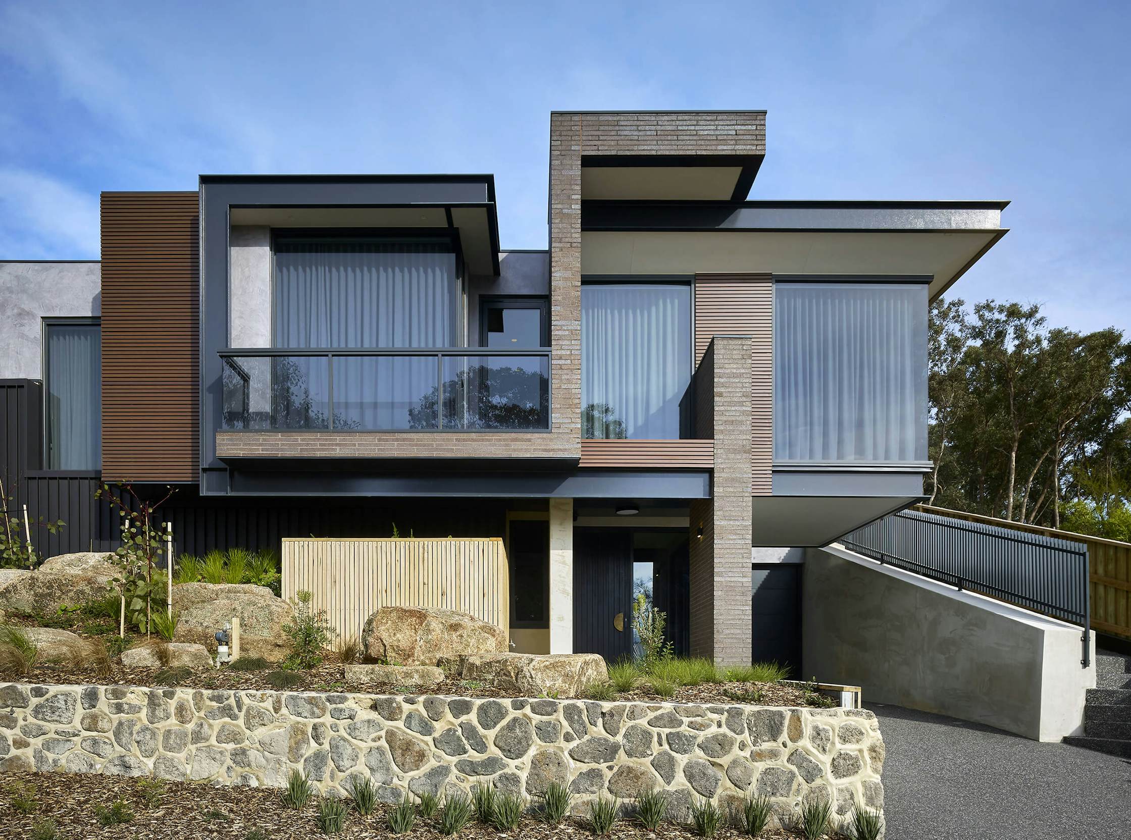 Craggy House